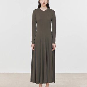 CHICJOC Japanese Imported Eco-Cool Viscose Dress – Minimalist Elegance sz 40